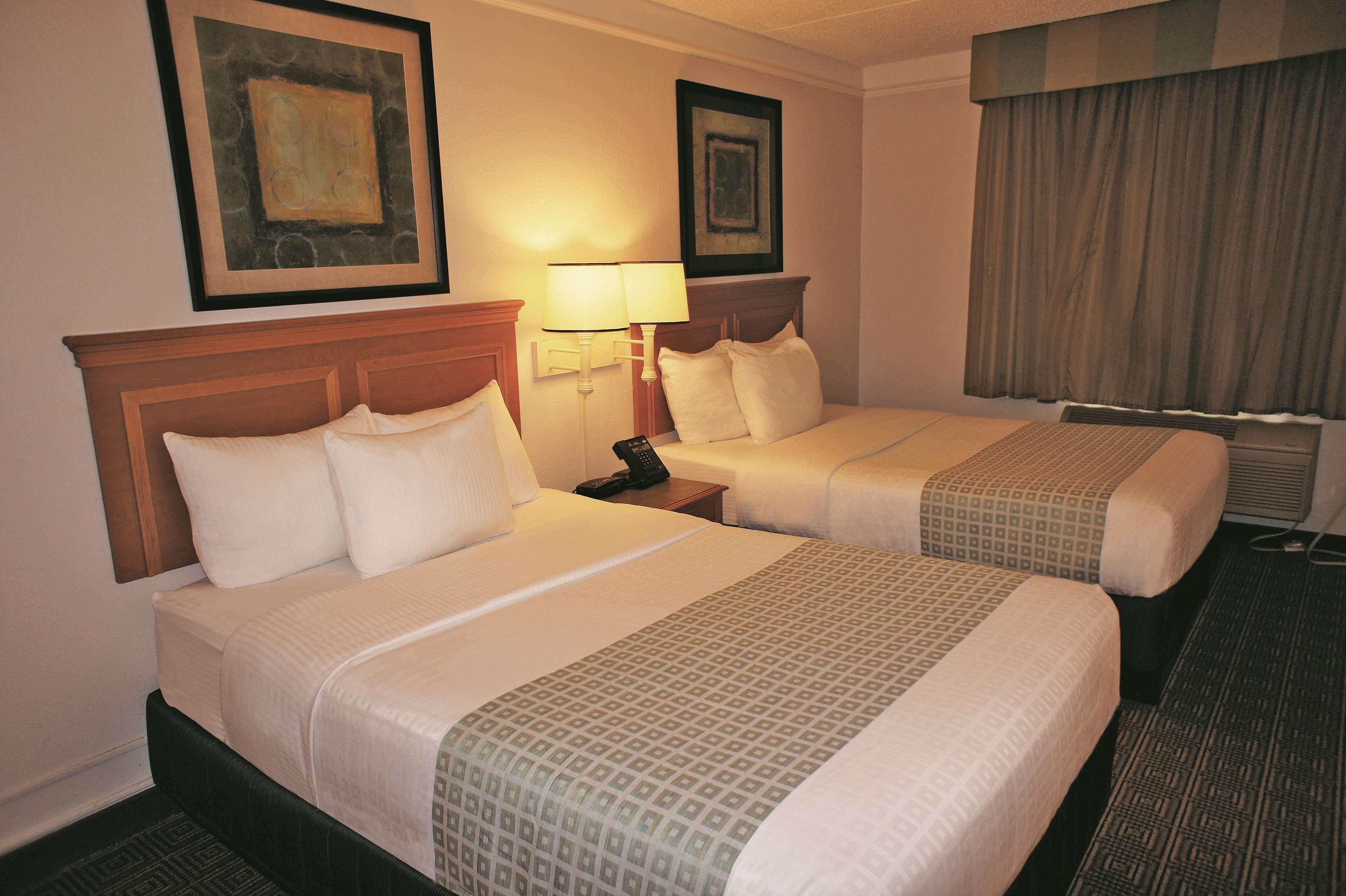 La Quinta Inn Lexington-Horse Park Exterior photo
