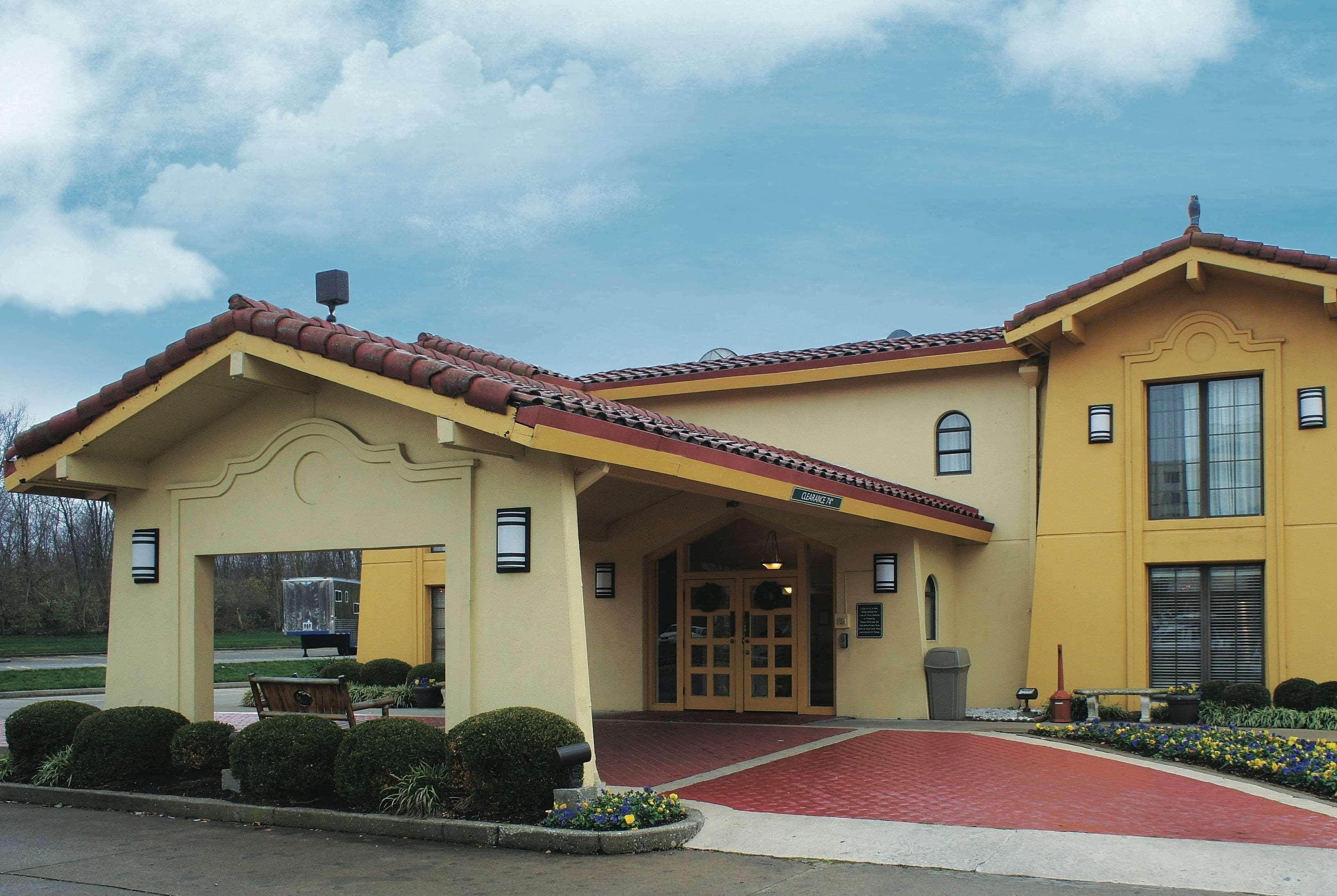 La Quinta Inn Lexington-Horse Park Exterior photo