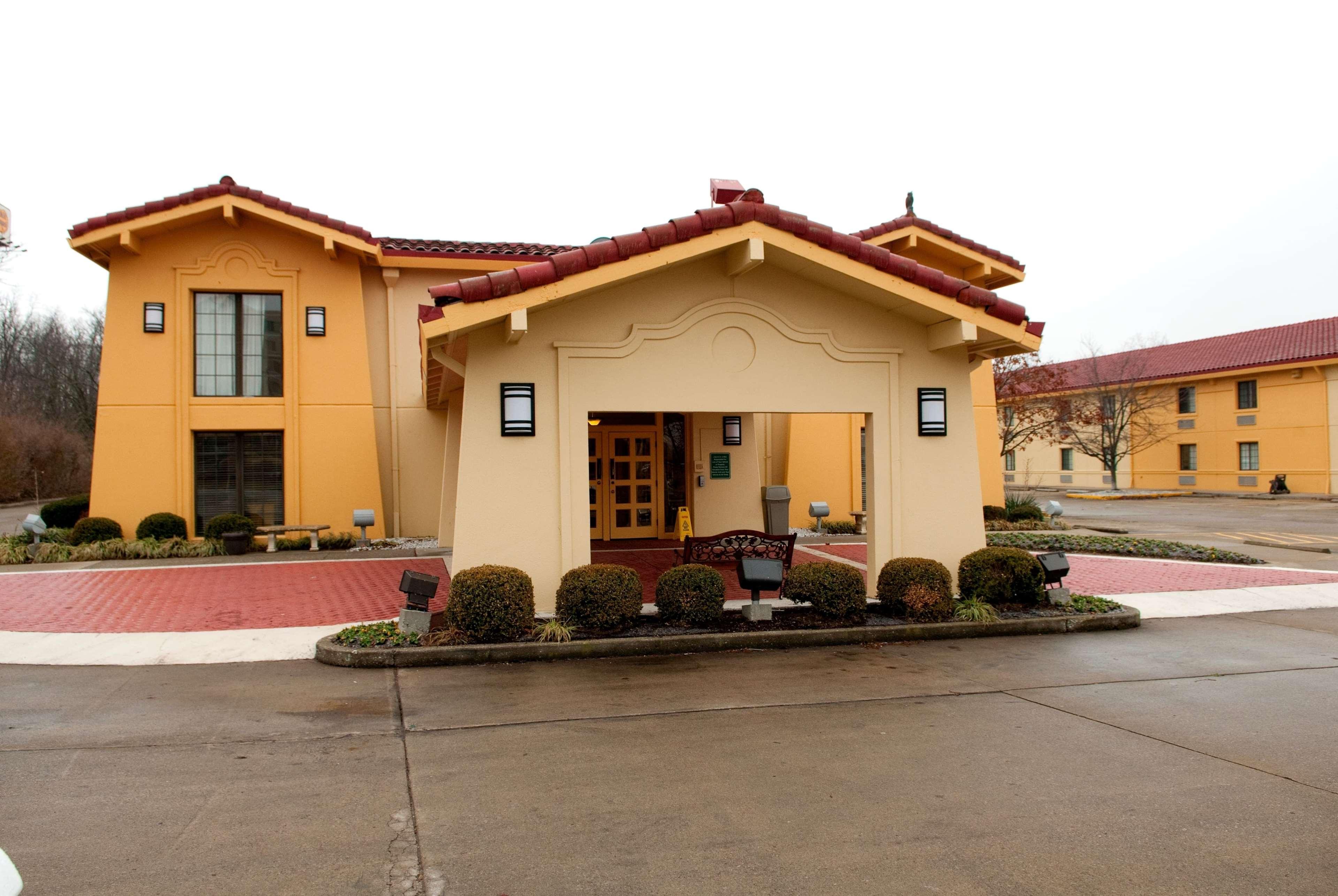 La Quinta Inn Lexington-Horse Park Exterior photo